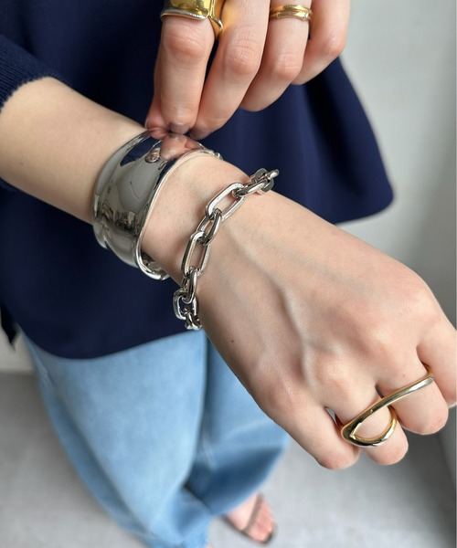 DouDou（ドゥドゥ）の「オーバル×サークルチェーンブレス（ブレスレット・レディース・ゴールド/シルバー・FREE）」の2枚目の写真