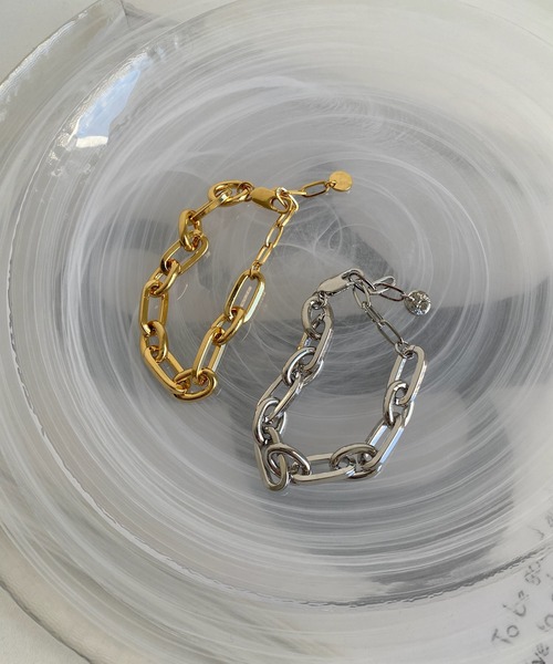 DouDou（ドゥドゥ）の「オーバル×サークルチェーンブレス（ブレスレット・レディース・ゴールド/シルバー・FREE）」の4枚目の写真