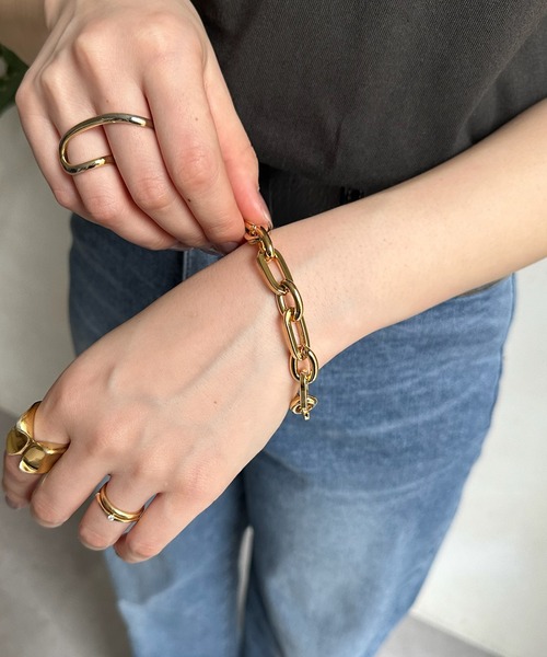 DouDou（ドゥドゥ）の「オーバル×サークルチェーンブレス（ブレスレット・レディース・ゴールド/シルバー・FREE）」の9枚目の写真