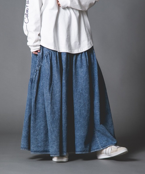 JEANS MATE(ジーンズメイト)の「【BOUNDARY/バウンダリー】 デニムギャザースカート(スカート・レディース・ケミカルウォッシュ/ブラック/スカイブルー・MEDIUM/LARGE)」の6枚目の写真