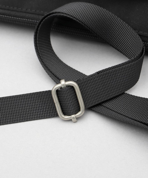 anello(アネロ)の「CABIN キャビン 撥水加工 5ポケット ミニショルダーバッグ(ショルダーバッグ・レディース・グレイッシュベージュ/ブラック/スミクロ・FREE)」の17枚目の写真