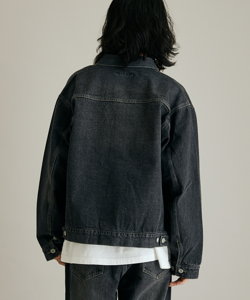 JOURNAL STANDARD（ジャーナルスタンダード）の「バギー デニムトラッカージャケット（デニムジャケット・メンズ・ブラック系その他/ブルー・SMALL/MEDIUM/LARGE）」の7枚目の写真