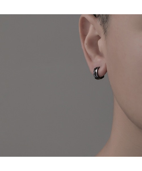 SILVER BULLET（シルバーバレット）の「『SBLTR』ユニセックス デザインフープピアス（ピアス（片耳用）・レディース・A/B/C/D/E・FREE）」の3枚目の写真