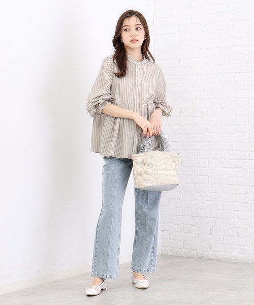 index（インデックス）の「◆≪5color≫ ラメラインペプラムブラウス【防シワ/イージーケア/洗濯機洗い可】（シャツ/ブラウス・レディース・ホワイト系5/ネイビー系2/サックスブルー系2/ベージュ系その他6/ブラウン系その他5・40/38/42/36）」の7枚目の写真