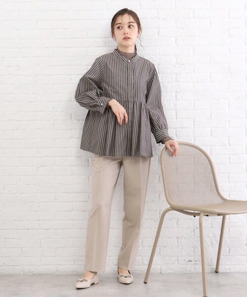 index（インデックス）の「◆≪5color≫ ラメラインペプラムブラウス【防シワ/イージーケア/洗濯機洗い可】（シャツ/ブラウス・レディース・ホワイト系5/ネイビー系2/サックスブルー系2/ベージュ系その他6/ブラウン系その他5・40/38/42/36）」の19枚目の写真