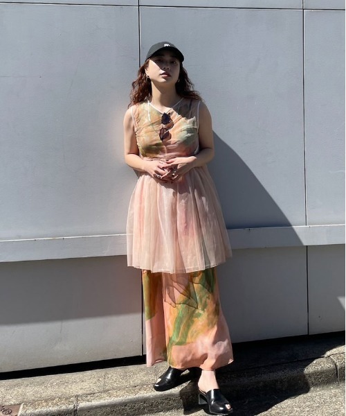 Ameri(アメリ)の「NEWERA×AMERI CASUAL CLASSIC LOGO CAP(キャップ・レディース・クリーム/ブラック/アイボリー・FREE)」の18枚目の写真