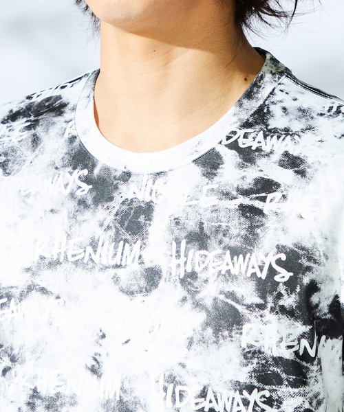 HIDEAWAYS NICOLE(ハイダウェイニコル)の「【WEB限定】ムラ柄ロゴプリント半袖Tシャツ(Tシャツ/カットソー・メンズ・ブラック/サックスブルー/オフホワイト/ピンク・MEDIUM/LARGE/X-LARGE)」の11枚目の写真