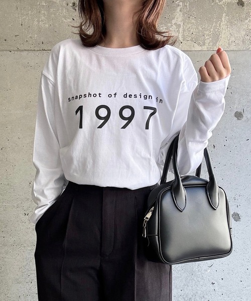 cuorequal(クオレコール)の「ロゴプリントロングTシャツ(Tシャツ/カットソー・レディース・ホワイト・MEDIUM/LARGE)」の1枚目の写真