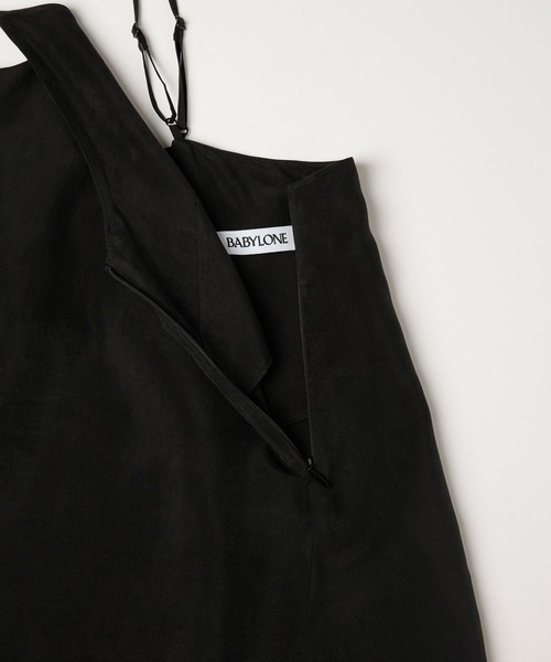 BABYLONE(バビロン)の「キュプラホルターキャミブラウス(キャミソール・レディース・ブラック/カーキ・フリー)」の16枚目の写真