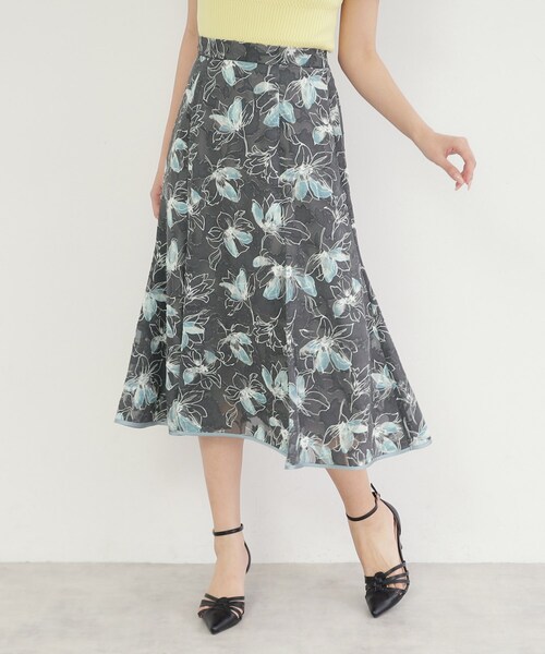 index(インデックス)の「◆フローラルプリントフレアスカート【洗濯機洗い可/防シワ】(スカート・レディース・サックスブルー系/アイボリー系/チャコール・40/38/36/42)」の9枚目の写真