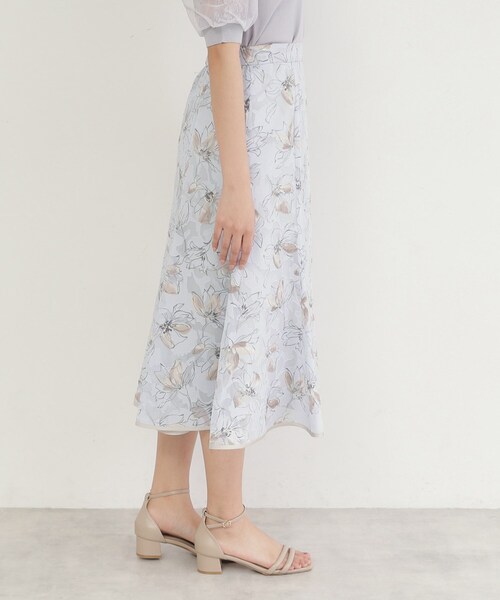 index(インデックス)の「◆フローラルプリントフレアスカート【洗濯機洗い可/防シワ】(スカート・レディース・サックスブルー系/アイボリー系/チャコール・40/38/36/42)」の20枚目の写真