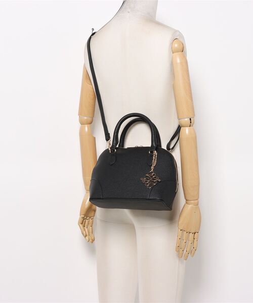 one wayザッカ（ワンウェイザッカ）の「チャーム付き2wayボストンショルダーバッグ（ボストンバッグ・レディース・アイボリー/グレー/ブラック・FREE）」の7枚目の写真