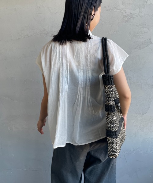 soil（ソイル）の「[SOIL/ソイル] バンドカラー ピンタックシャツブラウス（シャツ/ブラウス・レディース・オフホワイト/ブラック・1）」の12枚目の写真