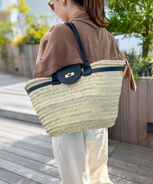 NOLLEY’S(ノーリーズ)の「【Le voyage en panie/ ルヴォヤージュエンバニエ】◇【WEB限定】ひねりビッグかごバッグ(かごバッグ・レディース・ブラック/ライトブラウン・FREE)」の9枚目の写真