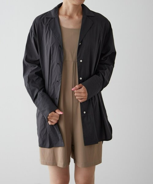 earthy（アーシー）の「【撥水/UVカット】シアーナイロンオーバーシャツ（シャツ/ブラウス・レディース・ブラック/オフホワイト・FREE）」の22枚目の写真