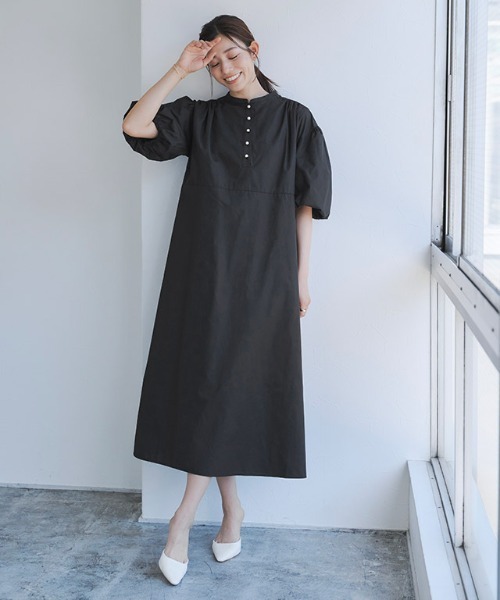 Pierrot(ピエロ)の「パールボタンギャザーワンピース(ワンピース・レディース・ブルー/ネイビー/ブラック・M/L)」の21枚目の写真