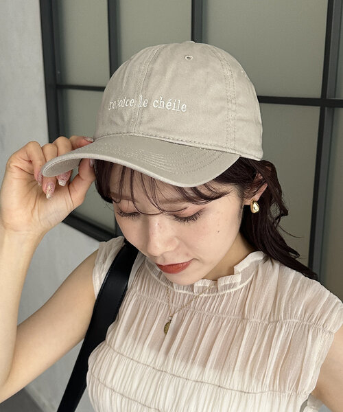 Thevon（ゼボン）の「細ロゴ刺繍キャップ（キャップ・レディース・ブラウン/ブラック/ライトベージュ・FREE）」の3枚目の写真