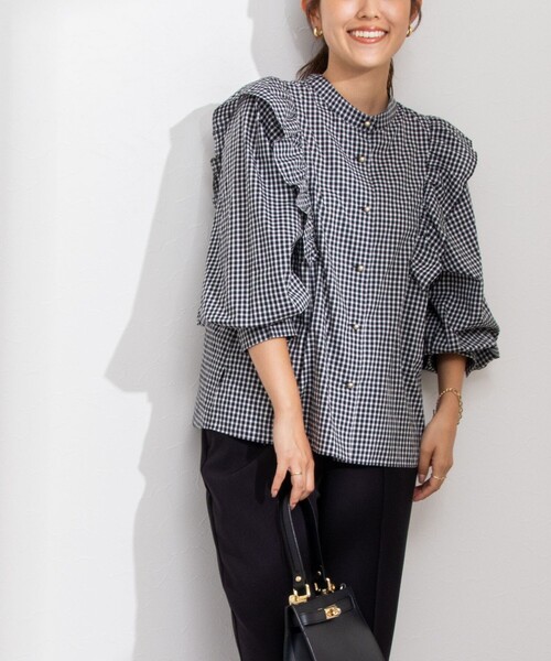 NOLLEY’S（ノーリーズ）の「リバティプリント/リバティギンガムチェック前後2WAYフリルブラウス（シャツ/ブラウス・レディース・ブラック系その他3/ブラック系その他・38）」の6枚目の写真