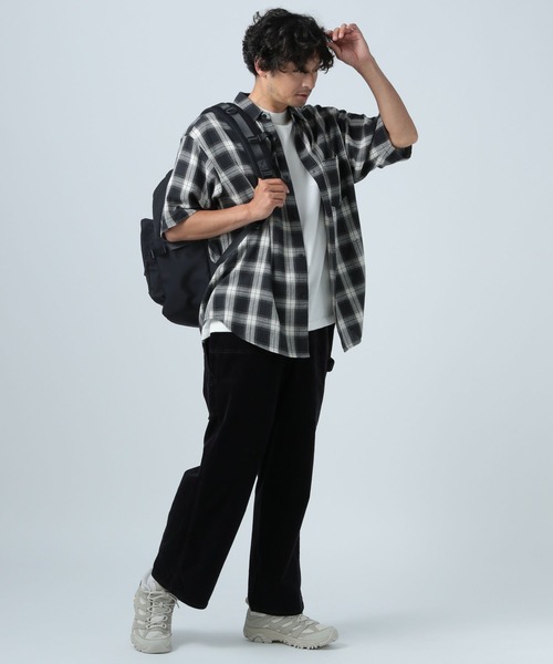 BAYFLOW（ベイフロー）の「フロント2ポケットデイパック（バックパック/リュック・メンズ・ブラック/グレー・FREE）」の6枚目の写真