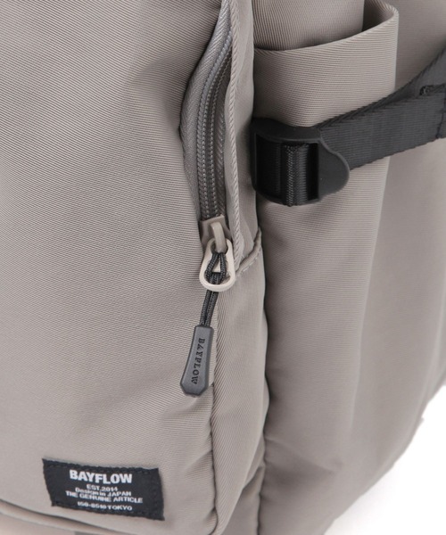 BAYFLOW（ベイフロー）の「フロント2ポケットデイパック（バックパック/リュック・メンズ・ブラック/グレー・FREE）」の16枚目の写真