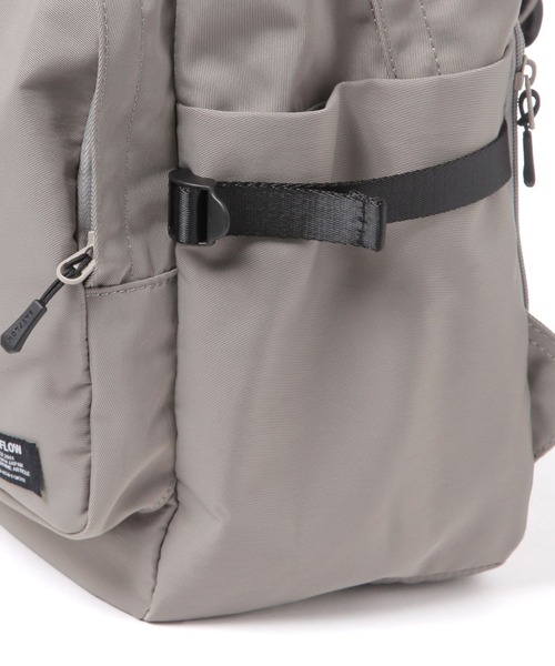 BAYFLOW（ベイフロー）の「フロント2ポケットデイパック（バックパック/リュック・メンズ・ブラック/グレー・FREE）」の18枚目の写真