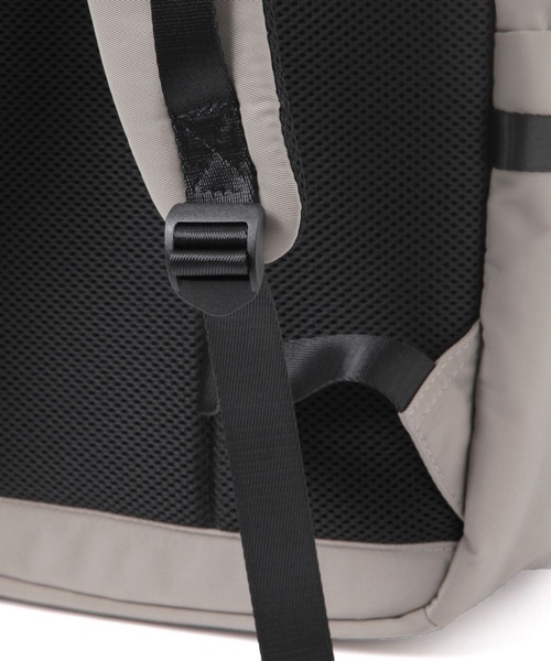 BAYFLOW（ベイフロー）の「フロント2ポケットデイパック（バックパック/リュック・メンズ・ブラック/グレー・FREE）」の22枚目の写真
