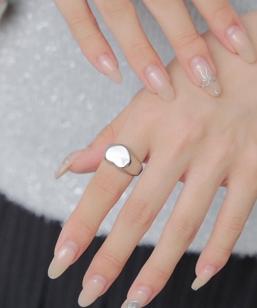 RAY CASSIN(レイカズン)の「ハートリング(リング・レディース・シルバー・FREE)」の2枚目の写真