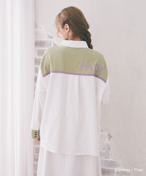 Disney（ディズニー）の「バスライトイヤー/配色シャツ（シャツ
