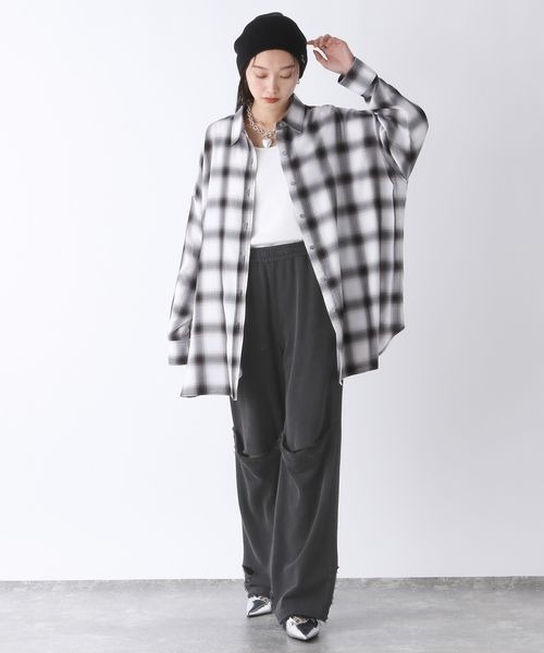 JEANASIS（ジーナシス）の「ダメージスリットウラケパンツ/152242（スウェットパンツ・レディース・ブラック系その他/グレー/ネイビー系・FREE）」の4枚目の写真