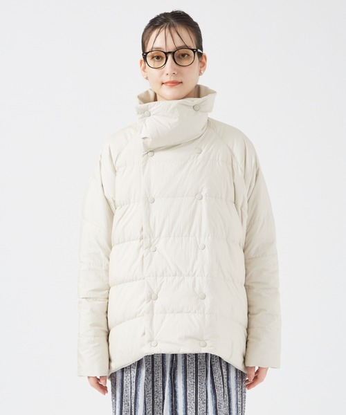 qualite（カリテ）の「ショートーリバーダウン（ダウンジャケット/コート・レディース・ベージュ/ブラック・38/34）」の7枚目の写真