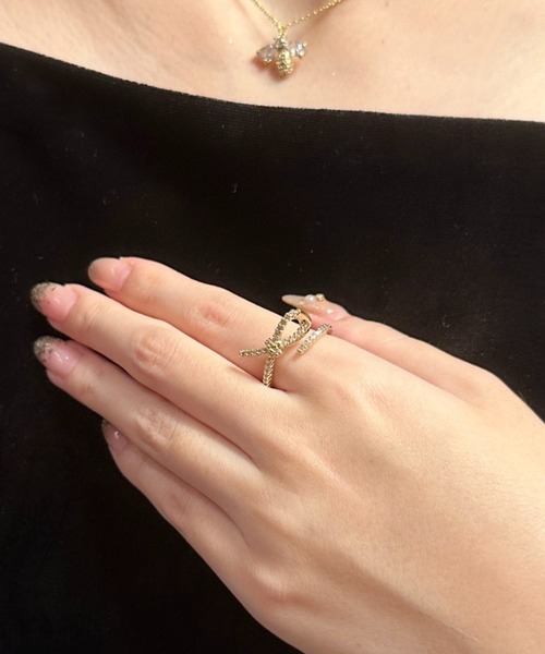 ciite'(シーテ)の「tied ribbon ring(リング・レディース・ゴールド・FREE)」の6枚目の写真