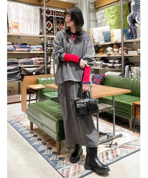 niko and...（ニコアンド）の「[MODE NORM CORE]フリルカフスリブプルオーバー（ニット/セーター・レディース・レッド/モカ/ブルー・MEDIUM/LARGE）」の5枚目の写真