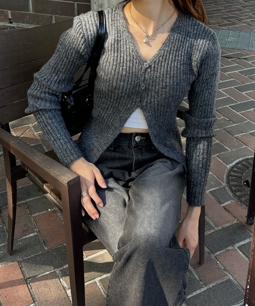 LE MORE（リモア）の「ボタンリブニットカーディガン（ニット/セーター・レディース・チャコール/アイボリー/オリーブ・FREE）」の8枚目の写真