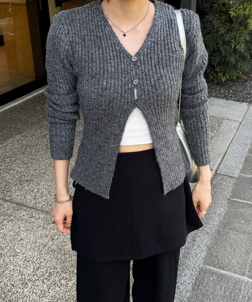 LE MORE（リモア）の「ボタンリブニットカーディガン（ニット/セーター・レディース・チャコール/アイボリー/オリーブ・FREE）」の14枚目の写真