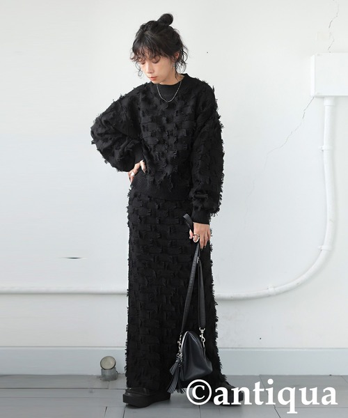 antiqua(アンティカ)の「チェックフリンジニットスカート(スカート・レディース・ブラック/グレー・ONESIZE)」の3枚目の写真