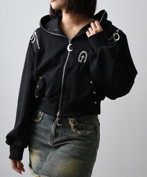 .KOM(ドットコム)の「A'GEM/9 × .kom 『.KOM/ドットケーオーエム』デザインクロップパーカー(パーカー・レディース・ブラック・M)」の5枚目の写真