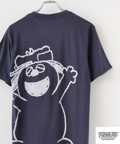 PEANUTS(ピーナッツ)の「PEANUTS バックプリントTシャツ オラフ(Tシャツ/カットソー・メンズ・ネイビー/オフホワイト/レモンイエロー・S/M/L)」の2枚目の写真