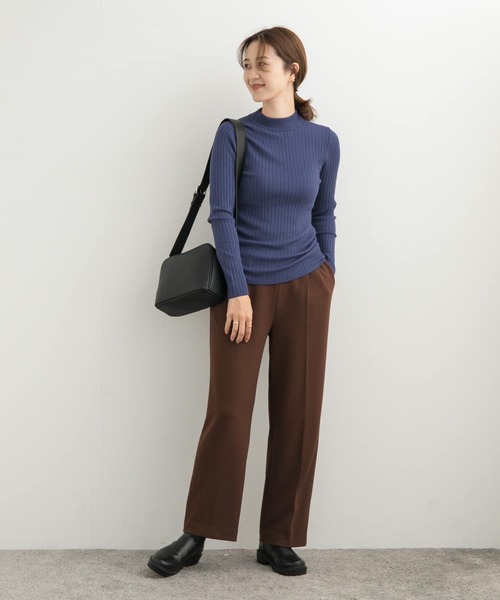 URBAN RESEARCH DOORS(アーバンリサーチドアーズ)の「ハイネックリブニット(ニット/セーター・レディース・アイボリー/モカ/ブルー・MEDIUM)」の21枚目の写真