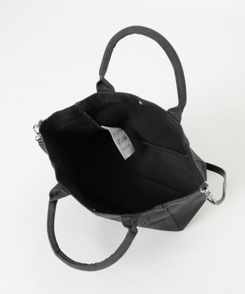 GANNI(ガニー)の「GANNI Small Easy Shopper(ショルダーバッグ・レディース・ブラック・-)」の6枚目の写真