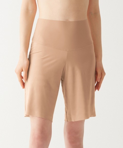 GUNZE（グンゼ）の「ADVANCE LABEL/アドバンスレーベル　フレアパンツ（透け防止・キュロットペチコート)（その他アンダーウェア/インナー・レディース・ベージュ/スミクロ/グレー系その他・X-LARGE/MEDIUM/LARGE）」の3枚目の写真