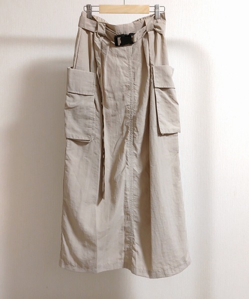 Q（キュー）の「ミリタリースカート（スカート・レディース・ベージュ/ブラック・MEDIUM）」の8枚目の写真
