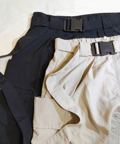 Q（キュー）の「ミリタリースカート（スカート・レディース・ベージュ/ブラック・MEDIUM）」の4枚目の写真