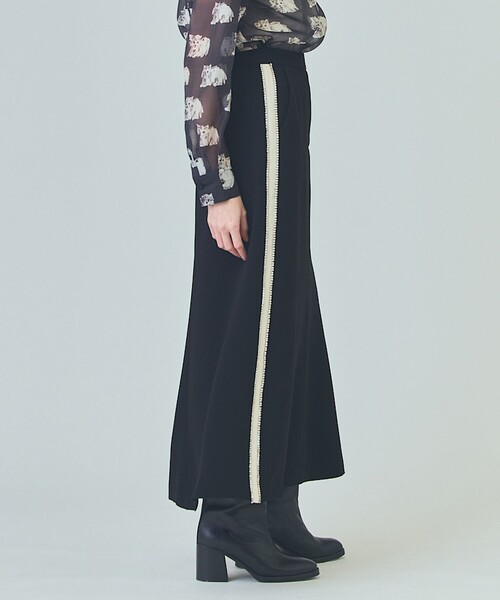 GRACE CLASS（グレースクラス）の「ラインビジューロングスカート（スカート・レディース・キナリ/ブラック・36/38）」の5枚目の写真