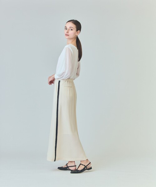 GRACE CLASS（グレースクラス）の「ラインビジューロングスカート（スカート・レディース・キナリ/ブラック・36/38）」の12枚目の写真