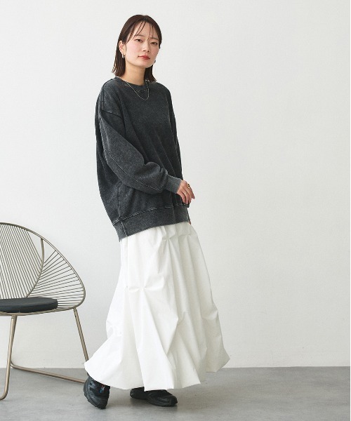 ad thie(アドティエ)の「ピグメント スウェット プルオーバー(Tシャツ/カットソー・レディース・ブラック/オフホワイト/グレー/ブラウン・FREE)」の6枚目の写真
