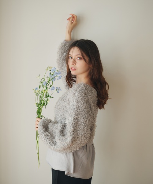 fupel（フぺル）の「peplum feather yarn knit cardigan / ペプラムフェザーヤーンニットカーディガン（カーディガン/ボレロ・レディース・アイボリー/グレー・FREE）」の14枚目の写真