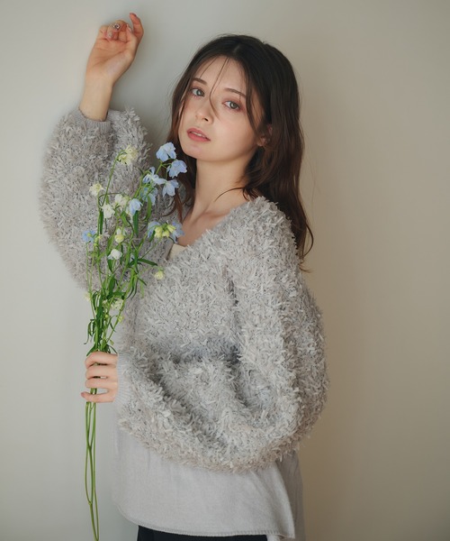 fupel（フぺル）の「peplum feather yarn knit cardigan / ペプラムフェザーヤーンニットカーディガン（カーディガン/ボレロ・レディース・アイボリー/グレー・FREE）」の15枚目の写真