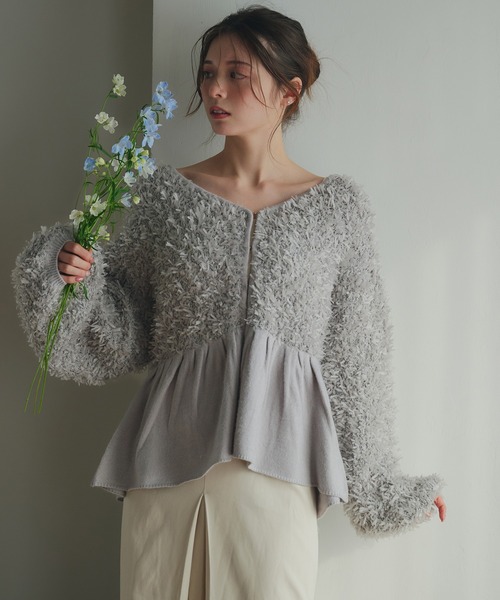 fupel（フぺル）の「peplum feather yarn knit cardigan / ペプラムフェザーヤーンニットカーディガン（カーディガン/ボレロ・レディース・アイボリー/グレー・FREE）」の18枚目の写真