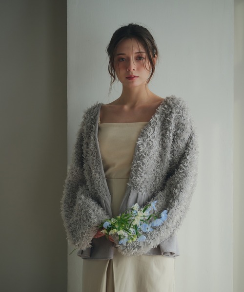 fupel（フぺル）の「peplum feather yarn knit cardigan / ペプラムフェザーヤーンニットカーディガン（カーディガン/ボレロ・レディース・アイボリー/グレー・FREE）」の20枚目の写真