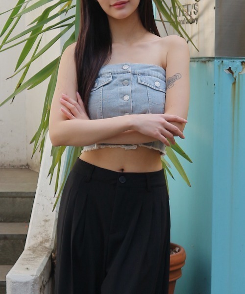 tinkerend(ティンカーエンド)の「Denim Tube Top / デニムチューブトップ ベアトップ(チューブトップ・レディース・ライトブルー/ブルー・FREE)」の6枚目の写真